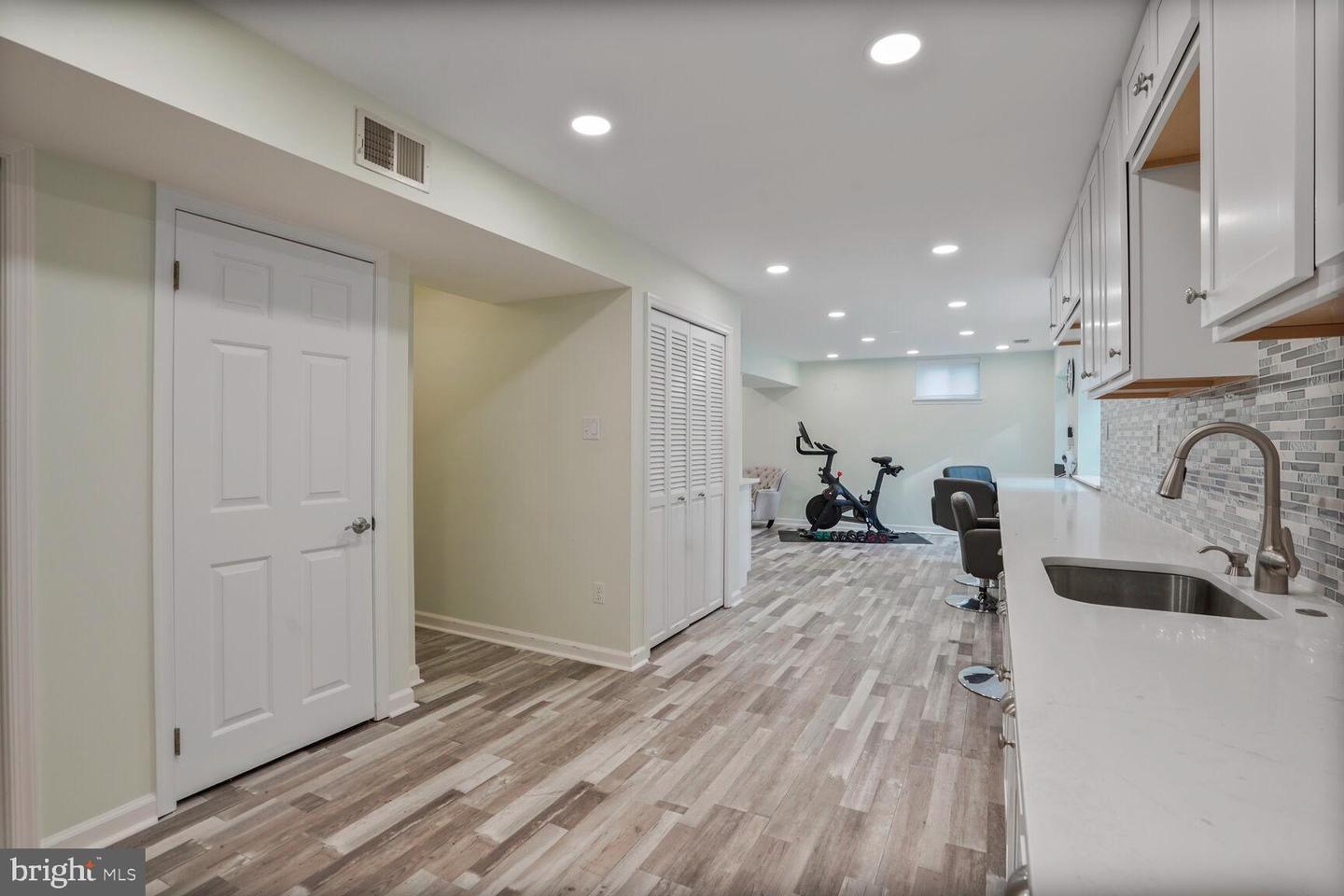 12419 ALEXANDER CORNELL DR, FAIRFAX, Virginia 22033, 5 Bedrooms Bedrooms, ,4 BathroomsBathrooms,Residential,For sale,12419 ALEXANDER CORNELL DR,VAFX2235686 MLS # VAFX2235686