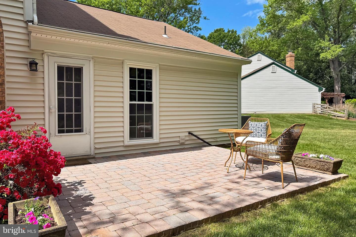 6 WEST CT, STERLING, Virginia 20165, 4 Bedrooms Bedrooms, ,2 BathroomsBathrooms,Residential,For sale,6 WEST CT,VALO2094458 MLS # VALO2094458