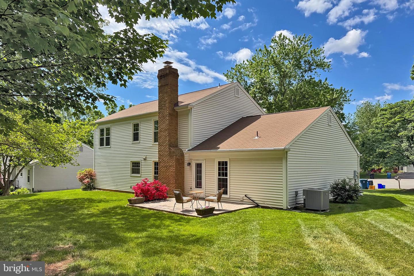 6 WEST CT, STERLING, Virginia 20165, 4 Bedrooms Bedrooms, ,2 BathroomsBathrooms,Residential,For sale,6 WEST CT,VALO2094458 MLS # VALO2094458