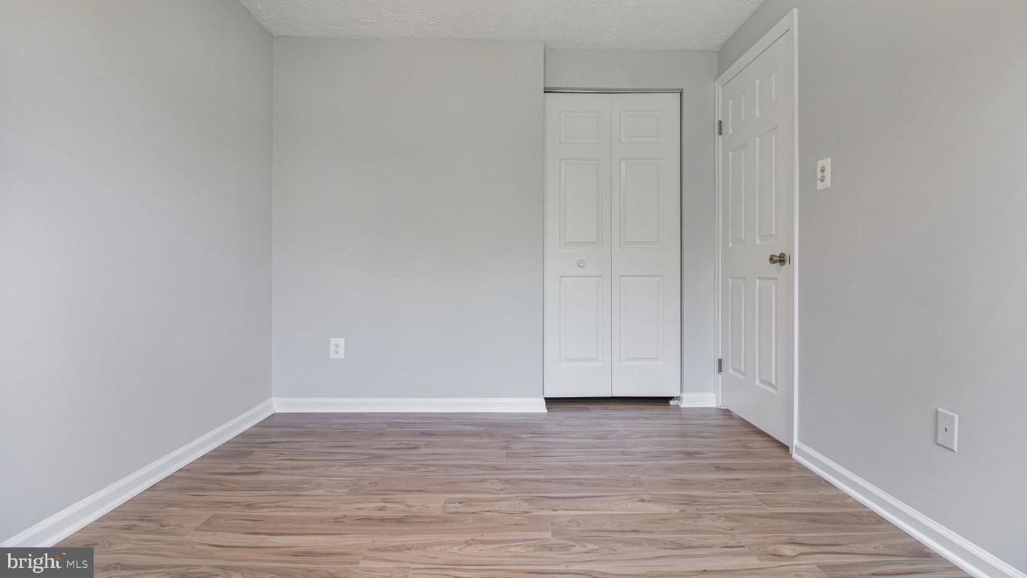 6366 GENERALS CT, CENTREVILLE, Virginia 20121, 3 Bedrooms Bedrooms, ,3 BathroomsBathrooms,Residential,For sale,6366 GENERALS CT,VAFX2236142 MLS # VAFX2236142