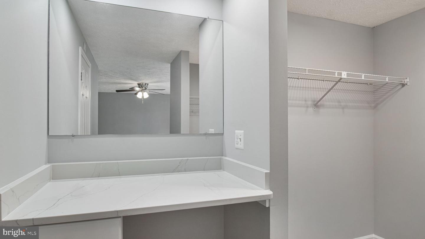 6366 GENERALS CT, CENTREVILLE, Virginia 20121, 3 Bedrooms Bedrooms, ,3 BathroomsBathrooms,Residential,For sale,6366 GENERALS CT,VAFX2236142 MLS # VAFX2236142