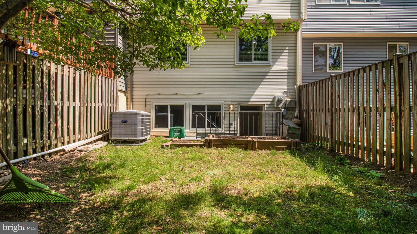 6366 GENERALS CT, CENTREVILLE, Virginia 20121, 3 Bedrooms Bedrooms, ,3 BathroomsBathrooms,Residential,For sale,6366 GENERALS CT,VAFX2236142 MLS # VAFX2236142
