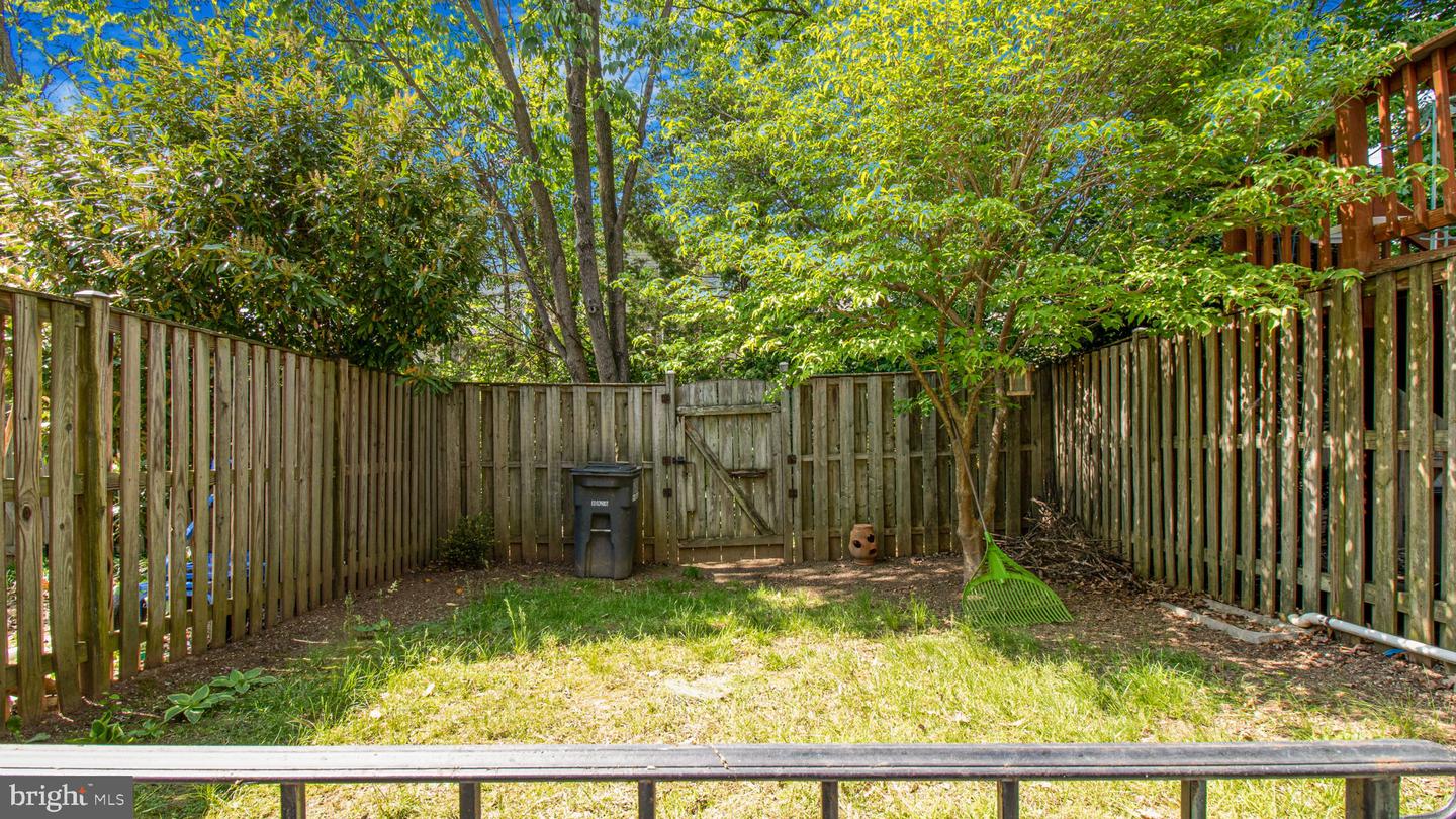 6366 GENERALS CT, CENTREVILLE, Virginia 20121, 3 Bedrooms Bedrooms, ,3 BathroomsBathrooms,Residential,For sale,6366 GENERALS CT,VAFX2236142 MLS # VAFX2236142