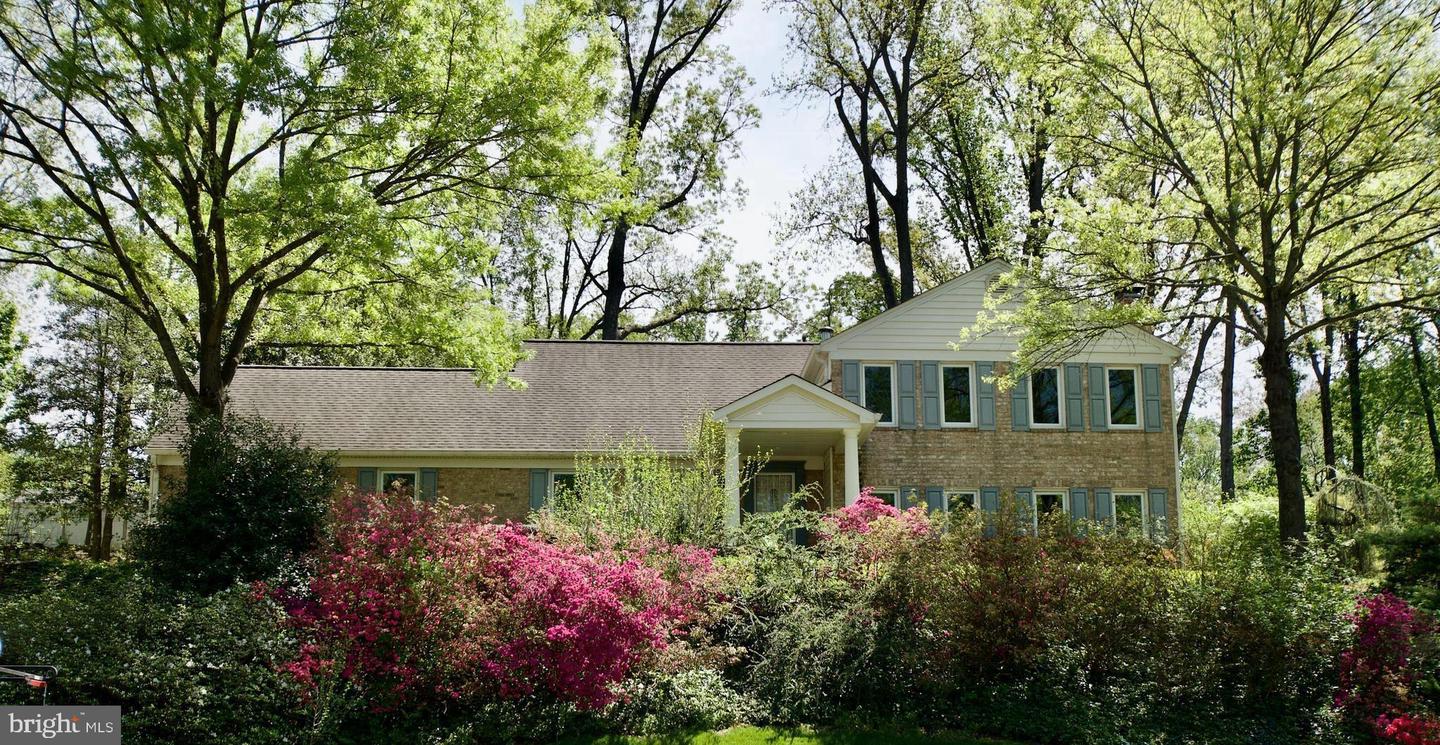 6336 TORRENCE ST, BURKE, Virginia 22015, 4 Bedrooms Bedrooms, ,3 BathroomsBathrooms,Residential,For sale,6336 TORRENCE ST,VAFX2236160 MLS # VAFX2236160