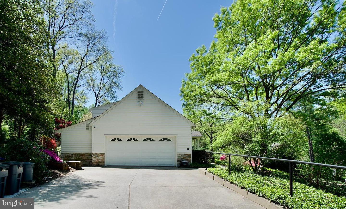 6336 TORRENCE ST, BURKE, Virginia 22015, 4 Bedrooms Bedrooms, ,3 BathroomsBathrooms,Residential,For sale,6336 TORRENCE ST,VAFX2236160 MLS # VAFX2236160