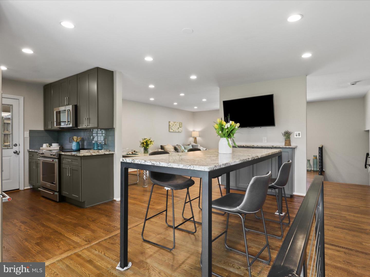6128 SHERBORN LN, SPRINGFIELD, Virginia 22152, 5 Bedrooms Bedrooms, ,3 BathroomsBathrooms,Residential,For sale,6128 SHERBORN LN,VAFX2236276 MLS # VAFX2236276