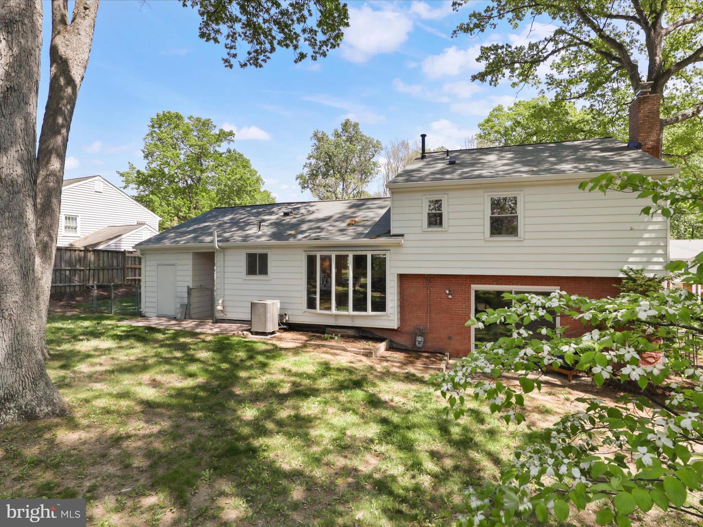 6128 SHERBORN LN, SPRINGFIELD, Virginia 22152, 5 Bedrooms Bedrooms, ,3 BathroomsBathrooms,Residential,For sale,6128 SHERBORN LN,VAFX2236276 MLS # VAFX2236276
