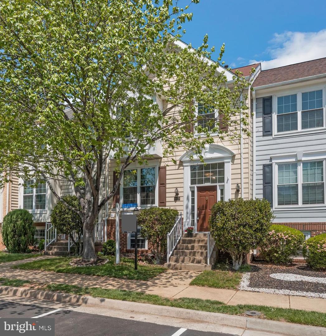 46878 GRAHAM COVE, STERLING, Virginia 20165, 4 Bedrooms Bedrooms, ,3 BathroomsBathrooms,Residential,For sale,46878 GRAHAM COVE,VALO2094682 MLS # VALO2094682
