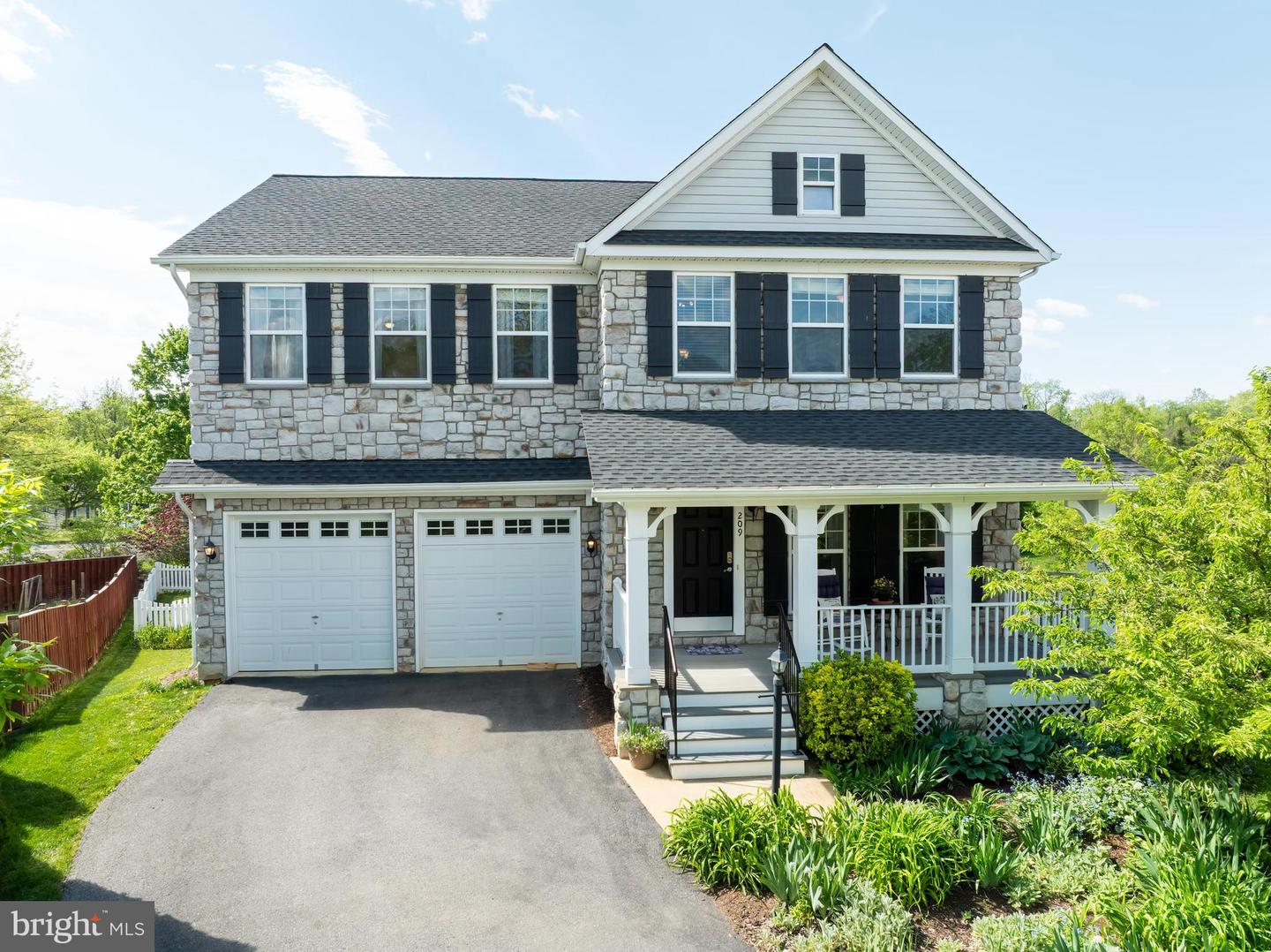 209 JOLLIFFE CIR, BOYCE, Virginia 22620, 5 Bedrooms Bedrooms, ,3 BathroomsBathrooms,Residential,For sale,209 JOLLIFFE CIR,VACL2003614 MLS # VACL2003614