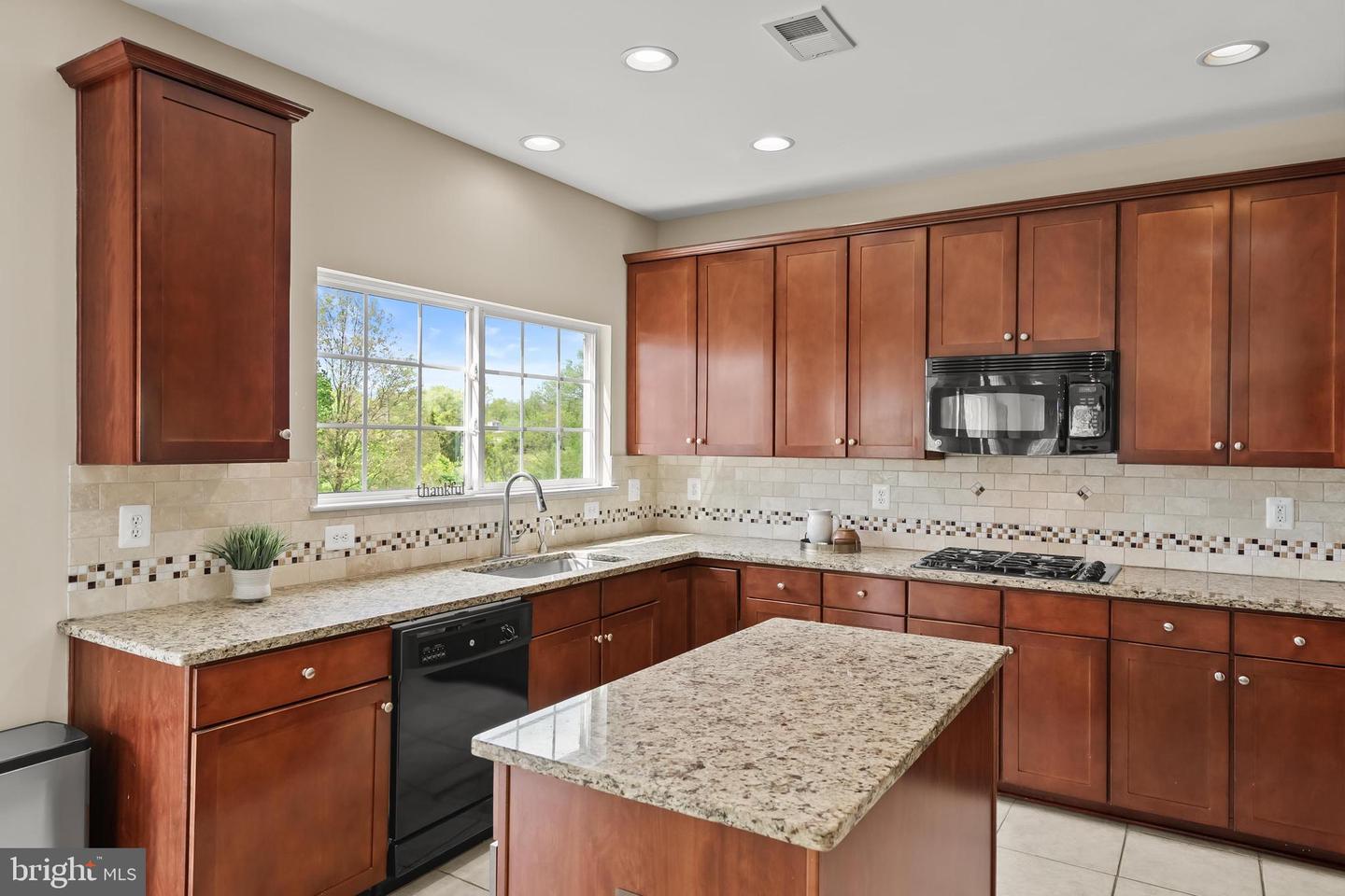 209 JOLLIFFE CIR, BOYCE, Virginia 22620, 5 Bedrooms Bedrooms, ,3 BathroomsBathrooms,Residential,For sale,209 JOLLIFFE CIR,VACL2003614 MLS # VACL2003614