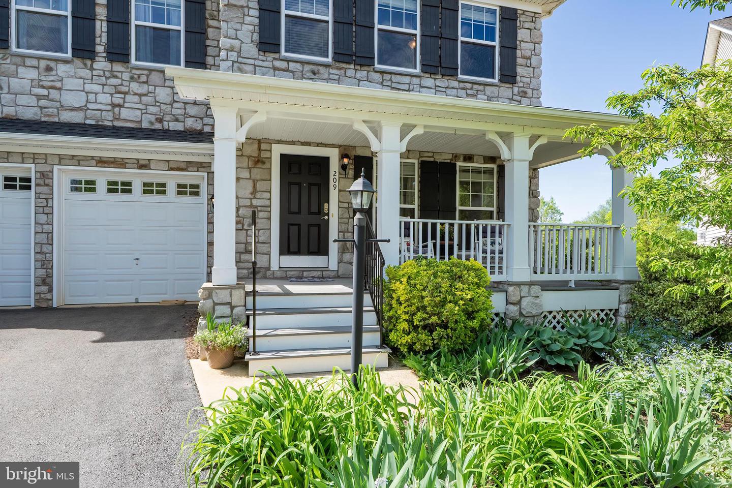 209 JOLLIFFE CIR, BOYCE, Virginia 22620, 5 Bedrooms Bedrooms, ,3 BathroomsBathrooms,Residential,For sale,209 JOLLIFFE CIR,VACL2003614 MLS # VACL2003614