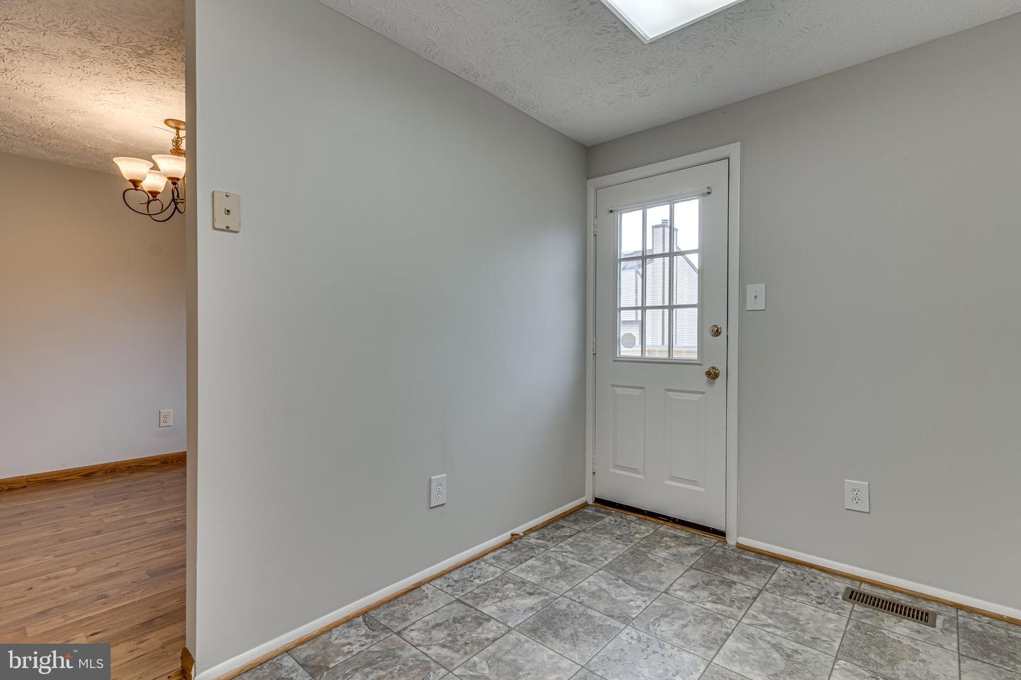 7986 TYSON OAKS CIR, VIENNA, Virginia 22182, 3 Bedrooms Bedrooms, ,2 BathroomsBathrooms,Residential,For sale,7986 TYSON OAKS CIR,VAFX2235752 MLS # VAFX2235752