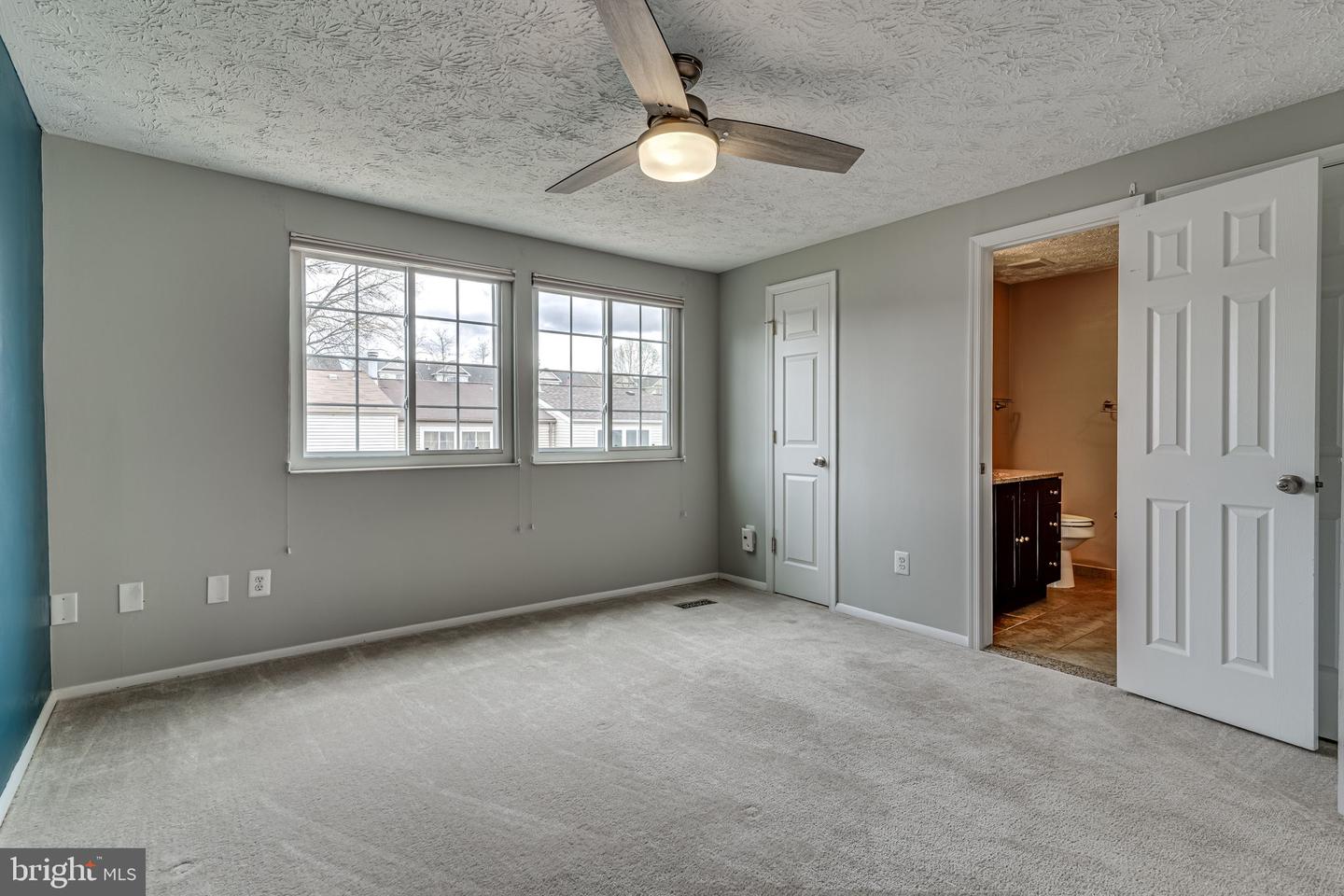 7986 TYSON OAKS CIR, VIENNA, Virginia 22182, 3 Bedrooms Bedrooms, ,2 BathroomsBathrooms,Residential,For sale,7986 TYSON OAKS CIR,VAFX2235752 MLS # VAFX2235752