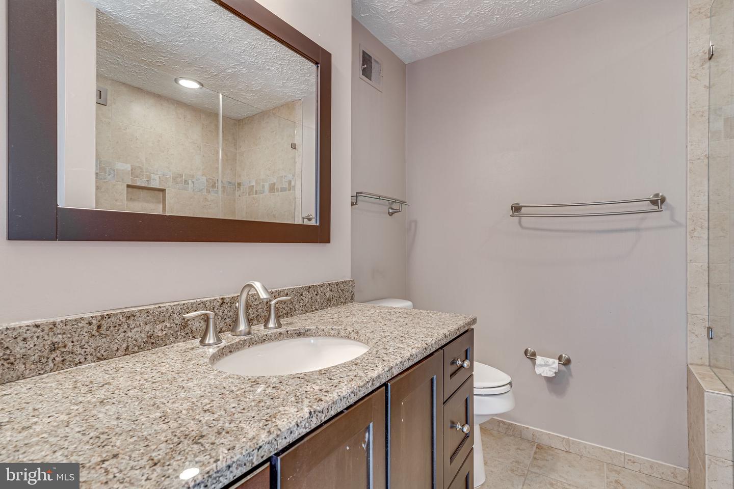 7986 TYSON OAKS CIR, VIENNA, Virginia 22182, 3 Bedrooms Bedrooms, ,2 BathroomsBathrooms,Residential,For sale,7986 TYSON OAKS CIR,VAFX2235752 MLS # VAFX2235752