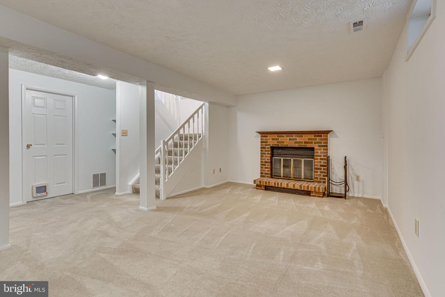 7986 TYSON OAKS CIR, VIENNA, Virginia 22182, 3 Bedrooms Bedrooms, ,2 BathroomsBathrooms,Residential,For sale,7986 TYSON OAKS CIR,VAFX2235752 MLS # VAFX2235752