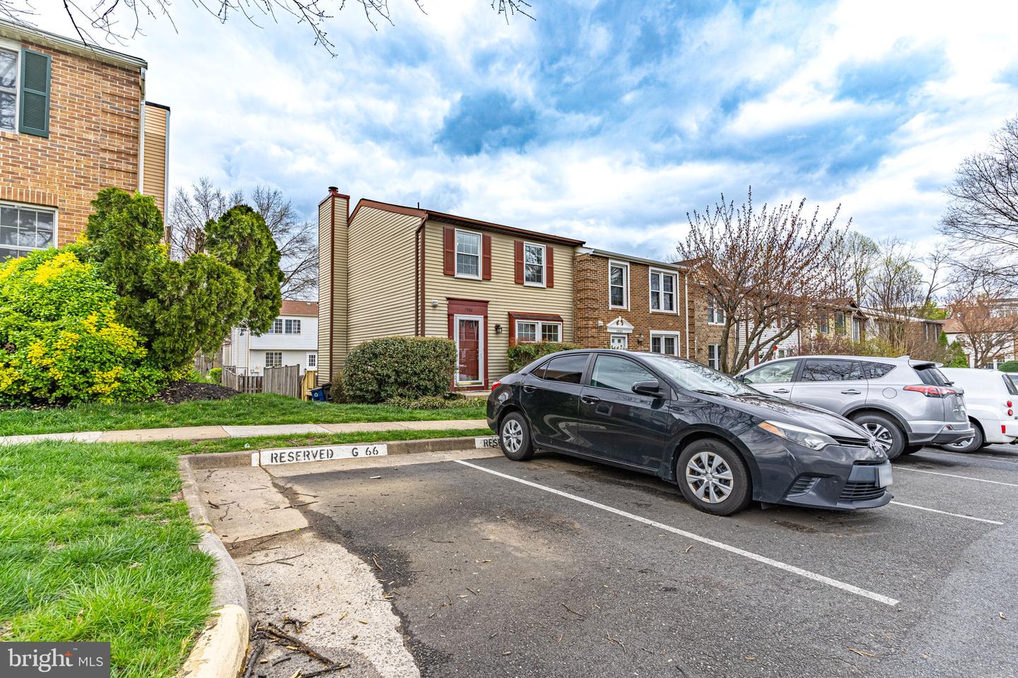 7986 TYSON OAKS CIR, VIENNA, Virginia 22182, 3 Bedrooms Bedrooms, ,2 BathroomsBathrooms,Residential,For sale,7986 TYSON OAKS CIR,VAFX2235752 MLS # VAFX2235752