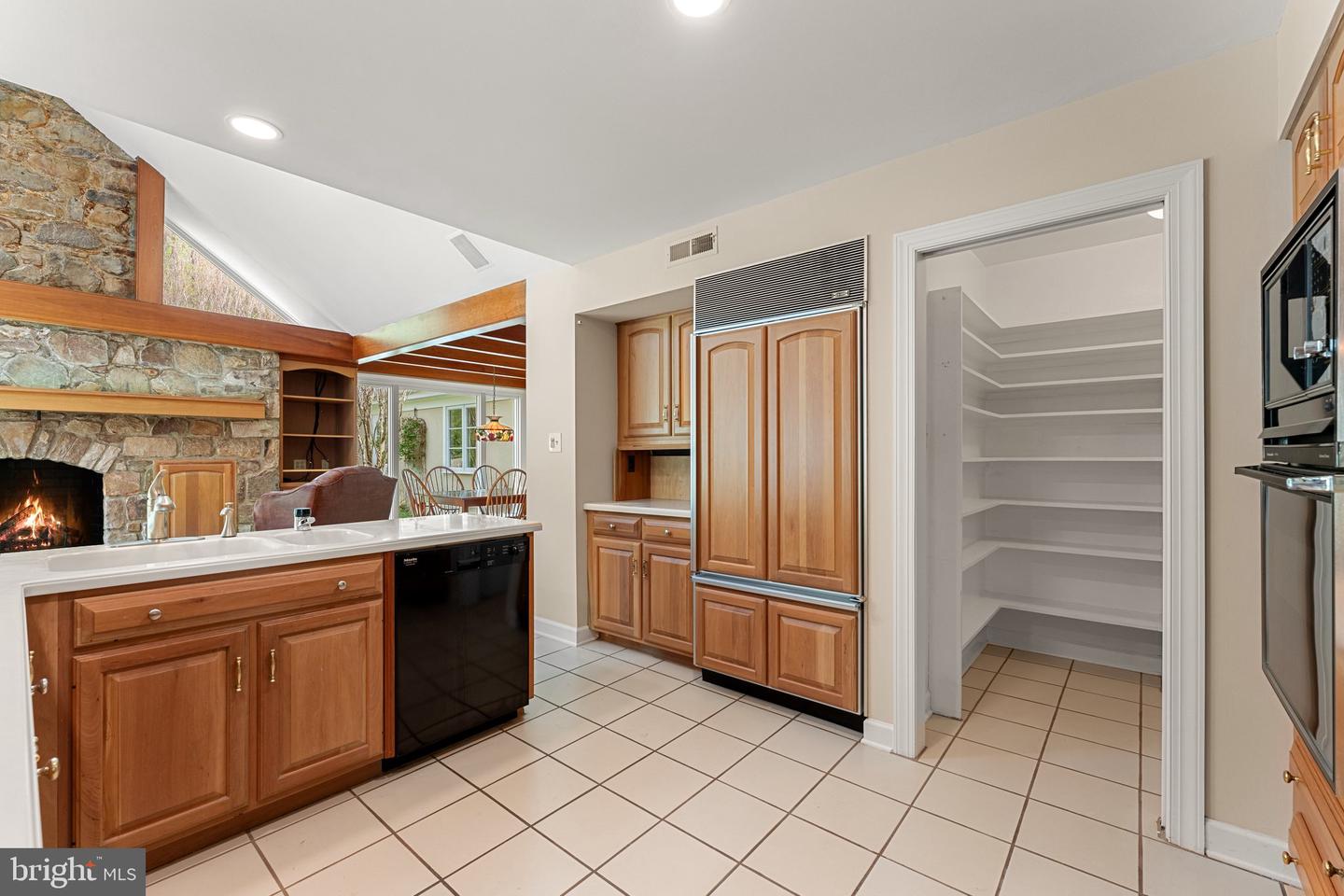 8300 FALCON GLEN RD, WARRENTON, Virginia 20186, 5 Bedrooms Bedrooms, ,3 BathroomsBathrooms,Residential,For sale,8300 FALCON GLEN RD,VAFQ2016346 MLS # VAFQ2016346