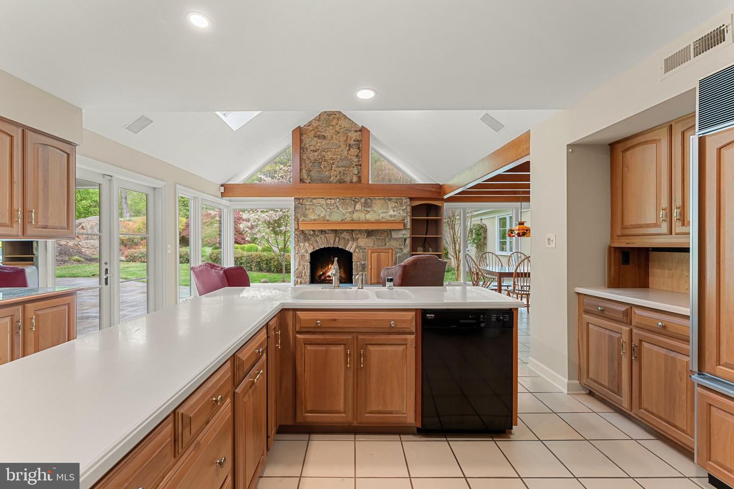 8300 FALCON GLEN RD, WARRENTON, Virginia 20186, 5 Bedrooms Bedrooms, ,3 BathroomsBathrooms,Residential,For sale,8300 FALCON GLEN RD,VAFQ2016346 MLS # VAFQ2016346