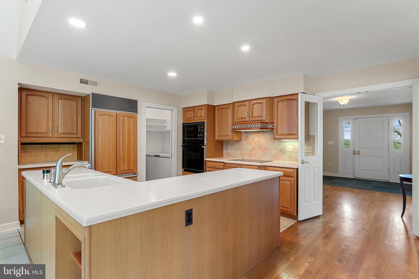8300 FALCON GLEN RD, WARRENTON, Virginia 20186, 5 Bedrooms Bedrooms, ,3 BathroomsBathrooms,Residential,For sale,8300 FALCON GLEN RD,VAFQ2016346 MLS # VAFQ2016346