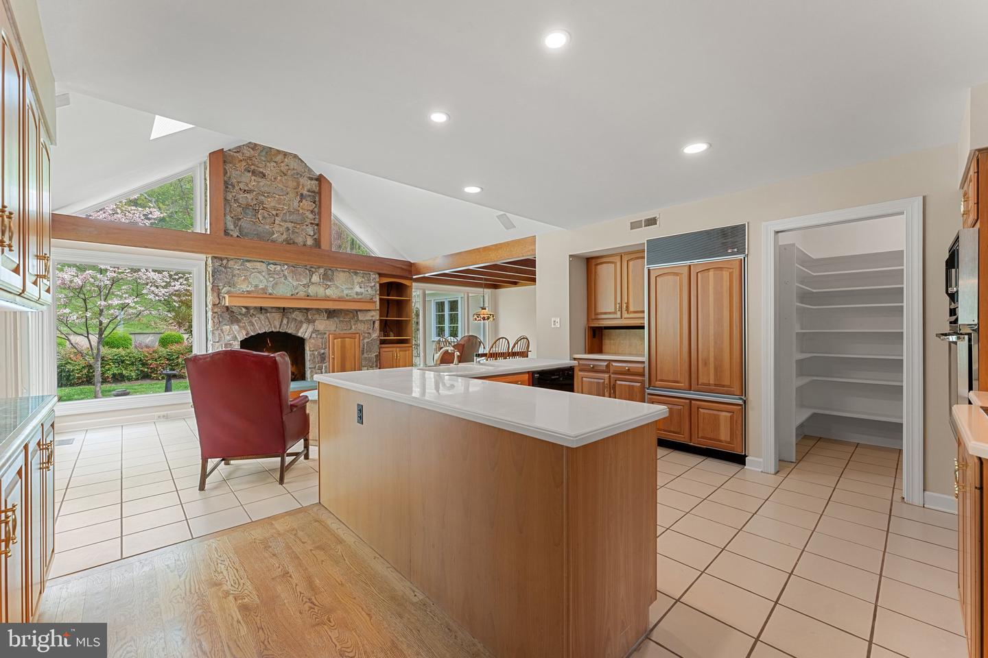 8300 FALCON GLEN RD, WARRENTON, Virginia 20186, 5 Bedrooms Bedrooms, ,3 BathroomsBathrooms,Residential,For sale,8300 FALCON GLEN RD,VAFQ2016346 MLS # VAFQ2016346