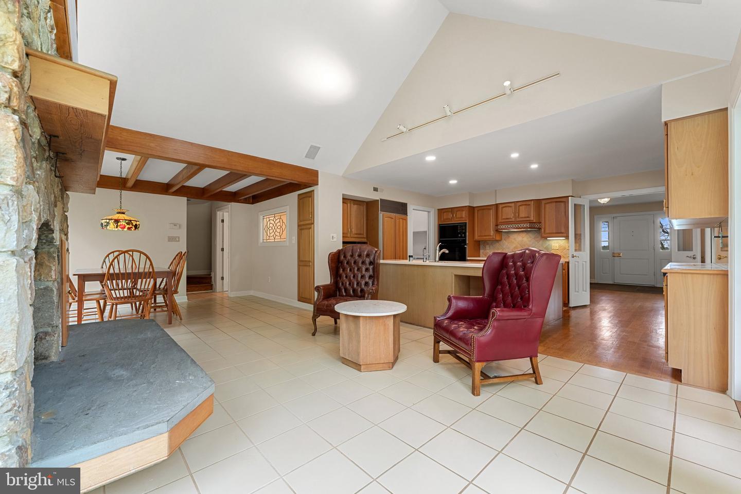 8300 FALCON GLEN RD, WARRENTON, Virginia 20186, 5 Bedrooms Bedrooms, ,3 BathroomsBathrooms,Residential,For sale,8300 FALCON GLEN RD,VAFQ2016346 MLS # VAFQ2016346
