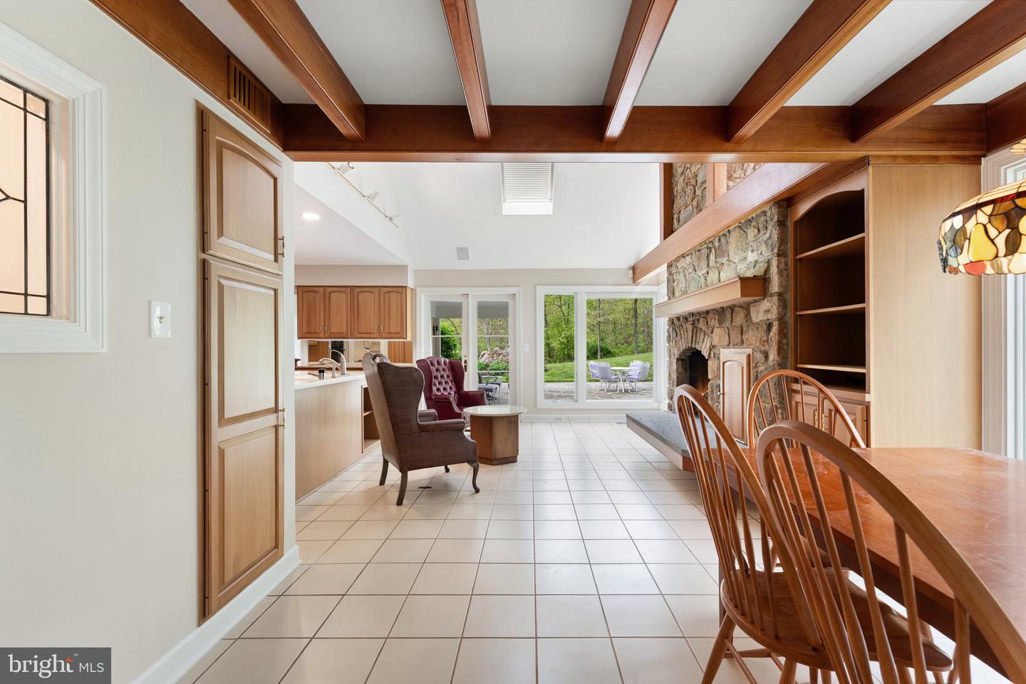 8300 FALCON GLEN RD, WARRENTON, Virginia 20186, 5 Bedrooms Bedrooms, ,3 BathroomsBathrooms,Residential,For sale,8300 FALCON GLEN RD,VAFQ2016346 MLS # VAFQ2016346