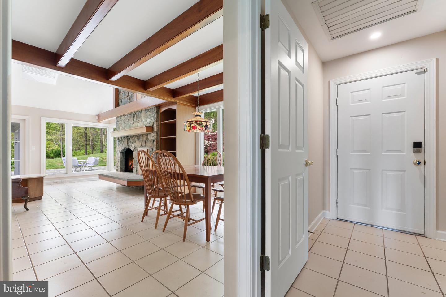 8300 FALCON GLEN RD, WARRENTON, Virginia 20186, 5 Bedrooms Bedrooms, ,3 BathroomsBathrooms,Residential,For sale,8300 FALCON GLEN RD,VAFQ2016346 MLS # VAFQ2016346