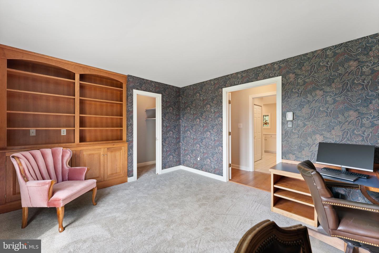 8300 FALCON GLEN RD, WARRENTON, Virginia 20186, 5 Bedrooms Bedrooms, ,3 BathroomsBathrooms,Residential,For sale,8300 FALCON GLEN RD,VAFQ2016346 MLS # VAFQ2016346