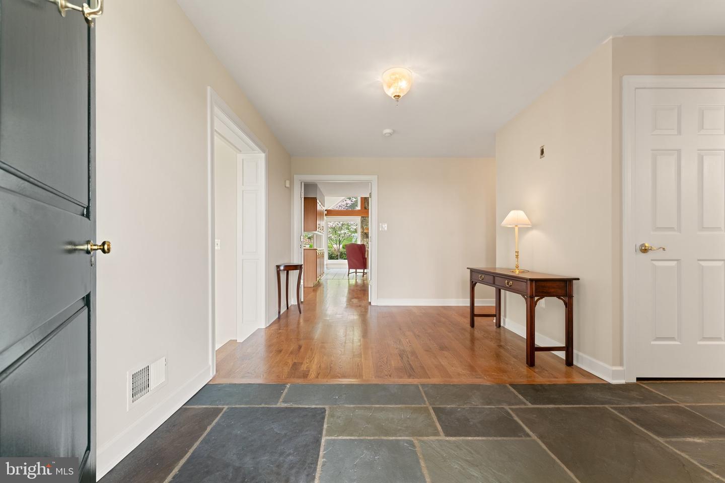 8300 FALCON GLEN RD, WARRENTON, Virginia 20186, 5 Bedrooms Bedrooms, ,3 BathroomsBathrooms,Residential,For sale,8300 FALCON GLEN RD,VAFQ2016346 MLS # VAFQ2016346