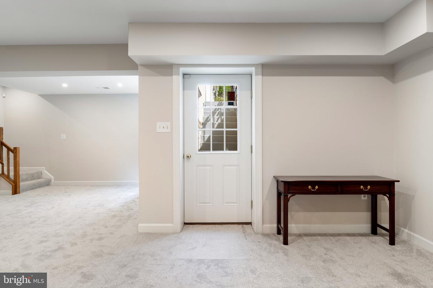 8300 FALCON GLEN RD, WARRENTON, Virginia 20186, 5 Bedrooms Bedrooms, ,3 BathroomsBathrooms,Residential,For sale,8300 FALCON GLEN RD,VAFQ2016346 MLS # VAFQ2016346