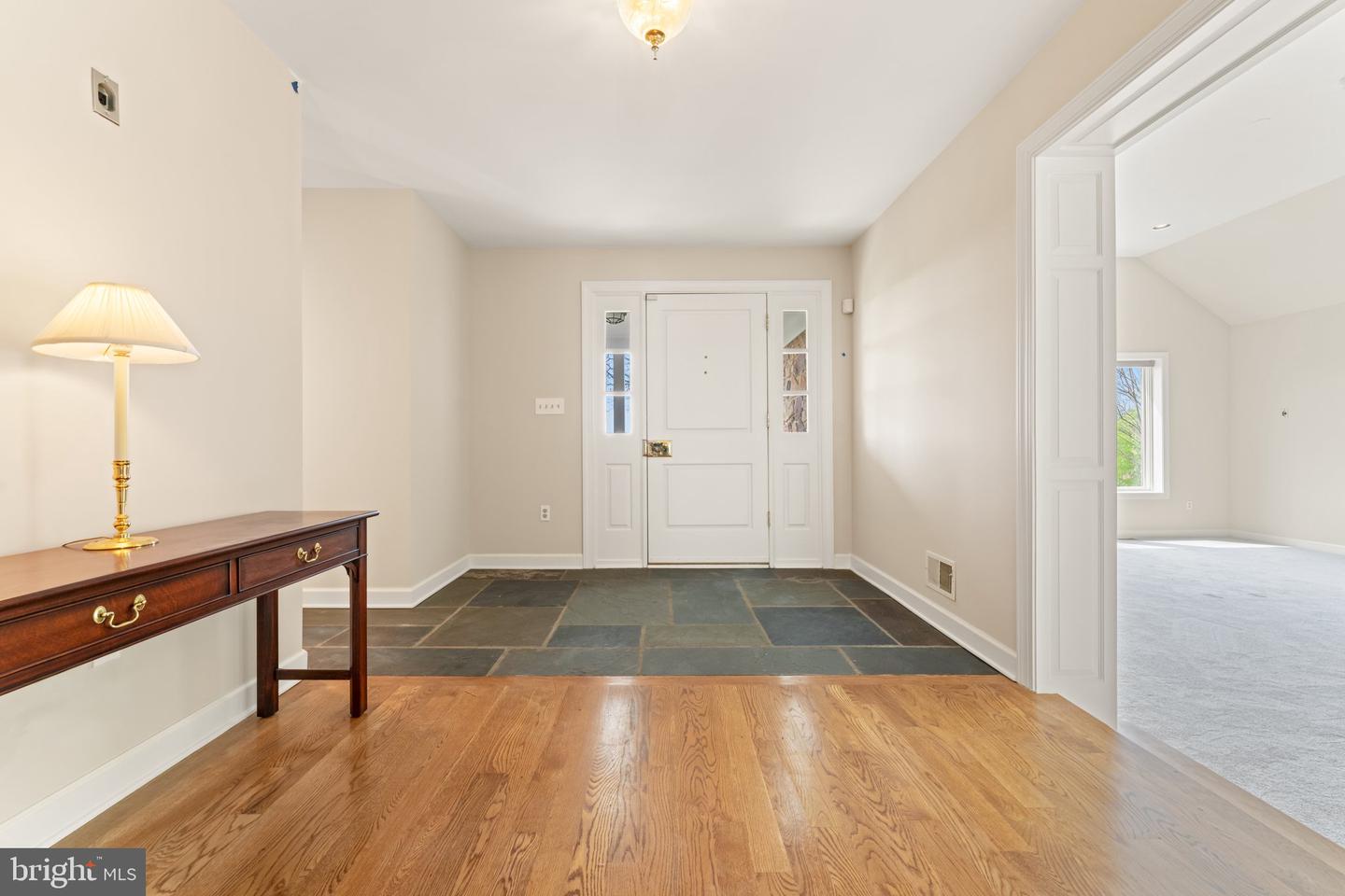 8300 FALCON GLEN RD, WARRENTON, Virginia 20186, 5 Bedrooms Bedrooms, ,3 BathroomsBathrooms,Residential,For sale,8300 FALCON GLEN RD,VAFQ2016346 MLS # VAFQ2016346
