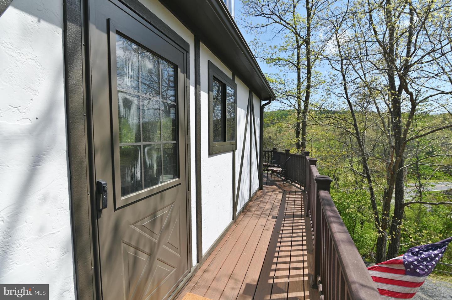 343 RESORT DR, BASYE, Virginia 22810, 3 Bedrooms Bedrooms, ,2 BathroomsBathrooms,Residential,For sale,343 RESORT DR,VASH2011262 MLS # VASH2011262