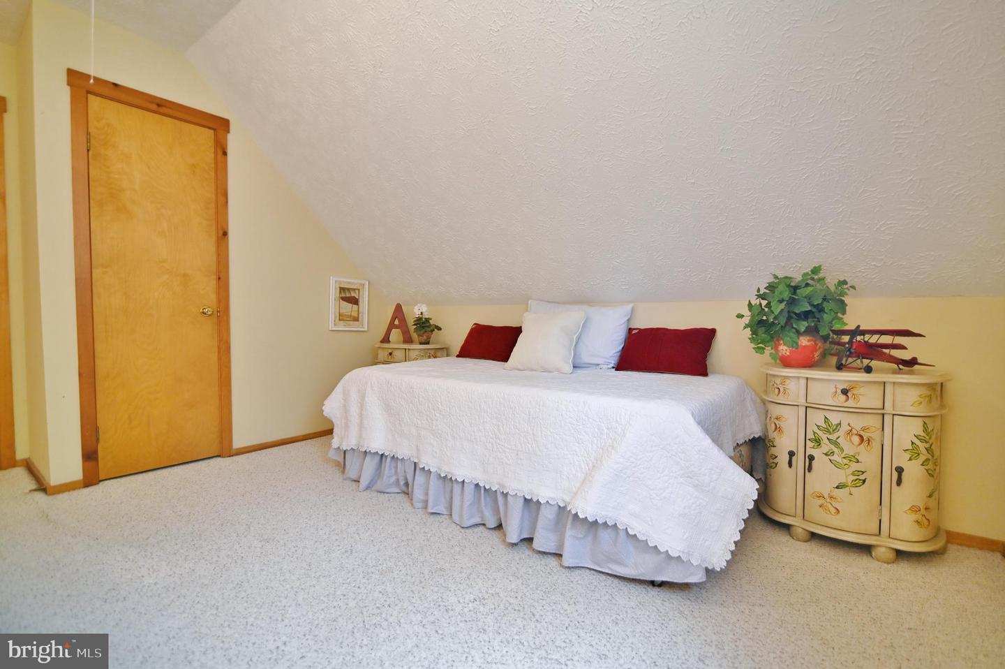 343 RESORT DR, BASYE, Virginia 22810, 3 Bedrooms Bedrooms, ,2 BathroomsBathrooms,Residential,For sale,343 RESORT DR,VASH2011262 MLS # VASH2011262