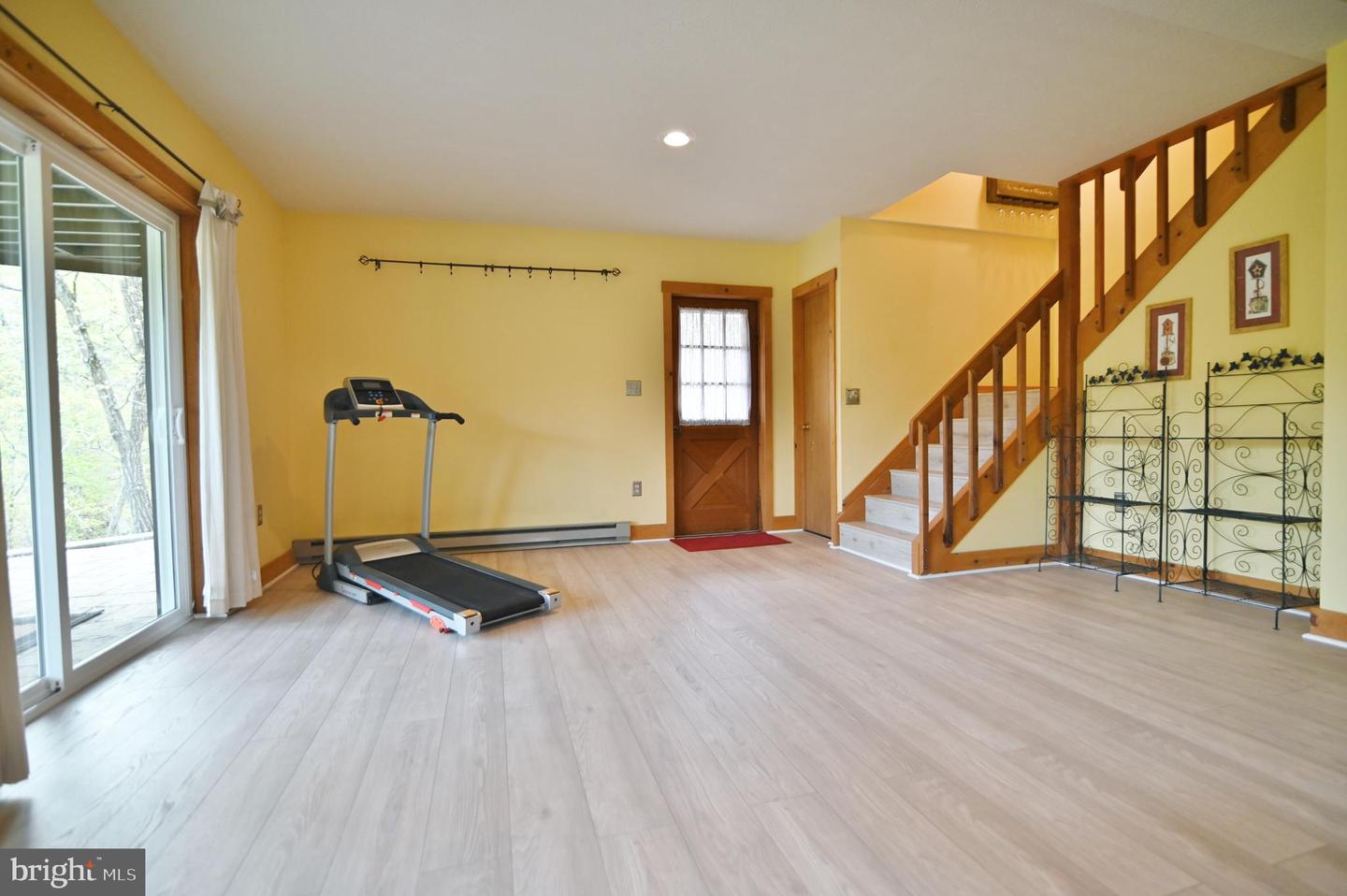 343 RESORT DR, BASYE, Virginia 22810, 3 Bedrooms Bedrooms, ,2 BathroomsBathrooms,Residential,For sale,343 RESORT DR,VASH2011262 MLS # VASH2011262