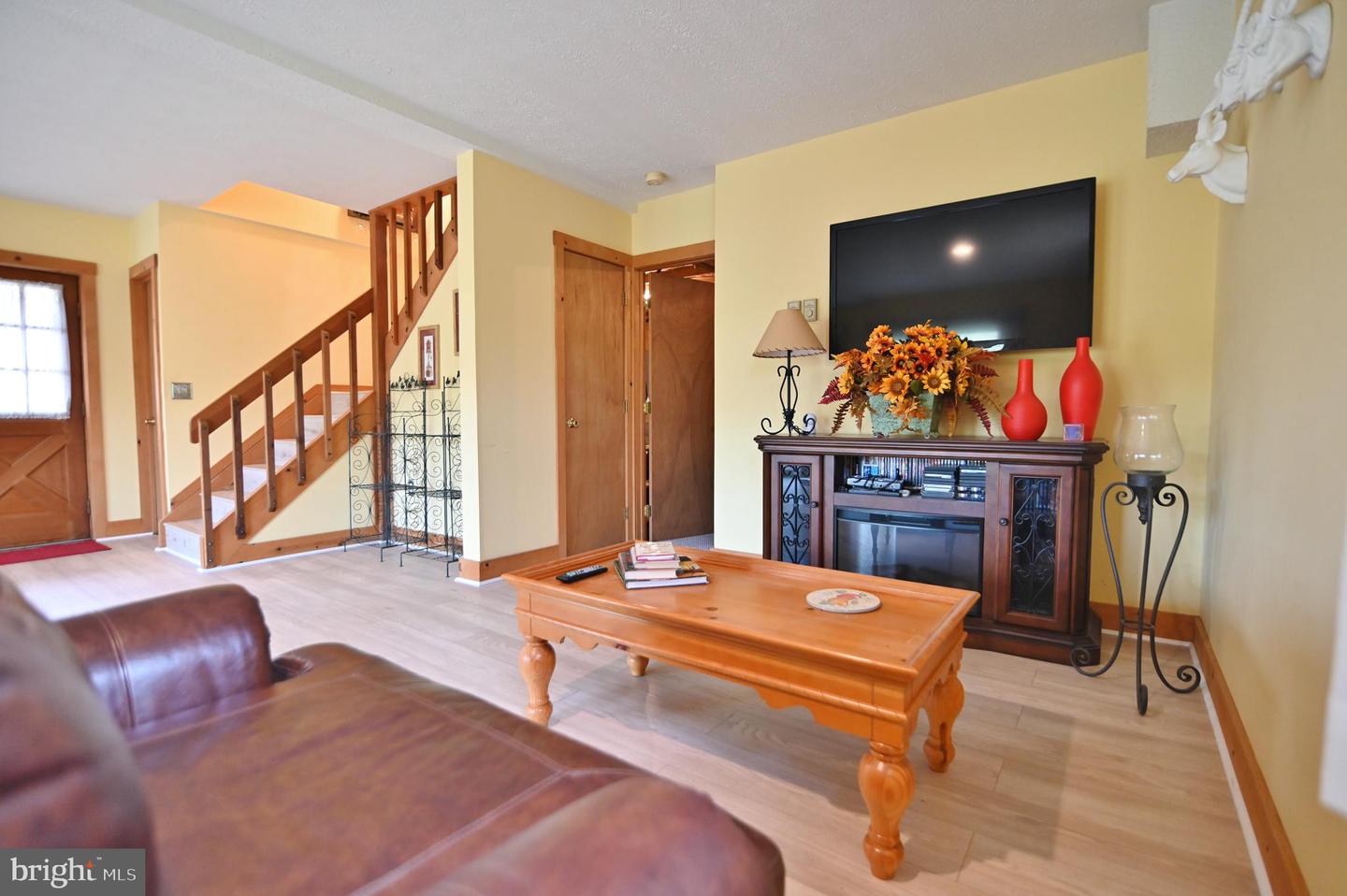 343 RESORT DR, BASYE, Virginia 22810, 3 Bedrooms Bedrooms, ,2 BathroomsBathrooms,Residential,For sale,343 RESORT DR,VASH2011262 MLS # VASH2011262