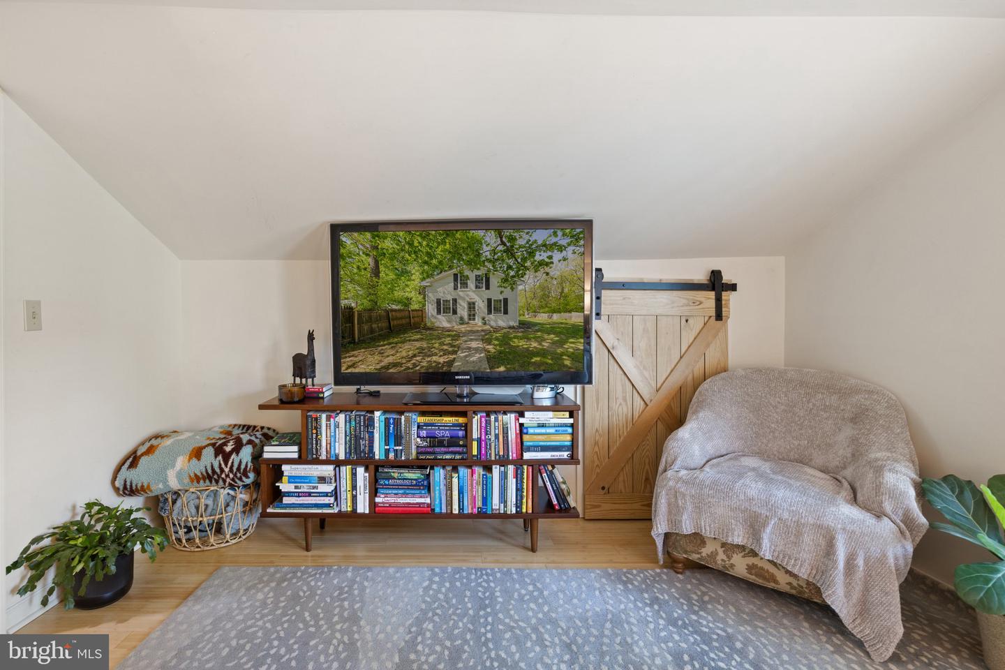 1974 MILLWOOD RD, BOYCE, Virginia 22620, 2 Bedrooms Bedrooms, ,1 BathroomBathrooms,Residential,For sale,1974 MILLWOOD RD,VACL2003626 MLS # VACL2003626