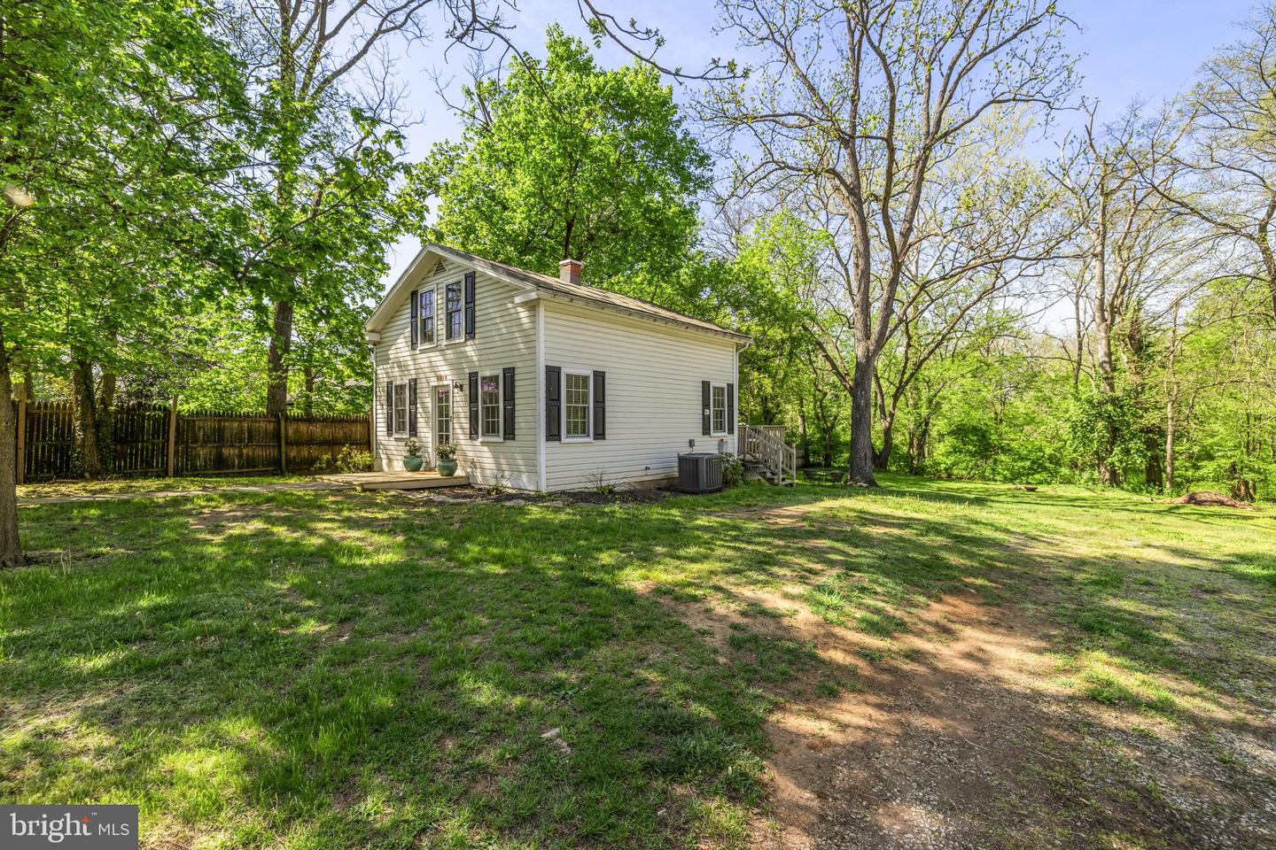1974 MILLWOOD RD, BOYCE, Virginia 22620, 2 Bedrooms Bedrooms, ,1 BathroomBathrooms,Residential,For sale,1974 MILLWOOD RD,VACL2003626 MLS # VACL2003626