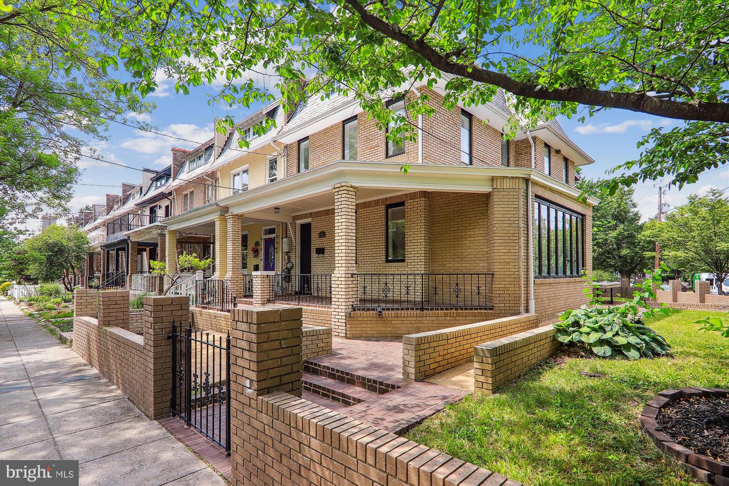 619 ALLISON ST NW, WASHINGTON, District Of Columbia 20011, 3 Bedrooms Bedrooms, ,2 BathroomsBathrooms,Residential,For sale,619 ALLISON ST NW,DCDC2197164 MLS # DCDC2197164