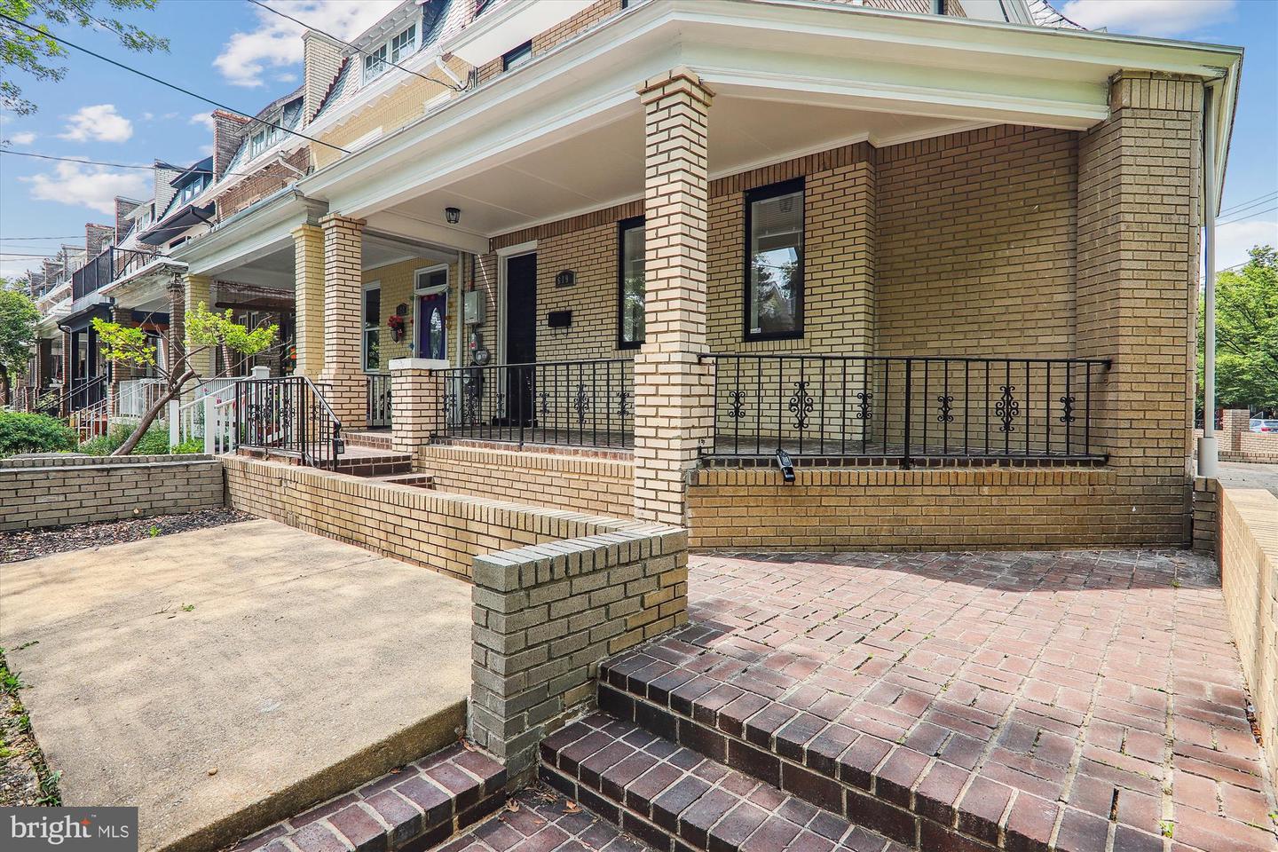 619 ALLISON ST NW, WASHINGTON, District Of Columbia 20011, 3 Bedrooms Bedrooms, ,2 BathroomsBathrooms,Residential,For sale,619 ALLISON ST NW,DCDC2197164 MLS # DCDC2197164
