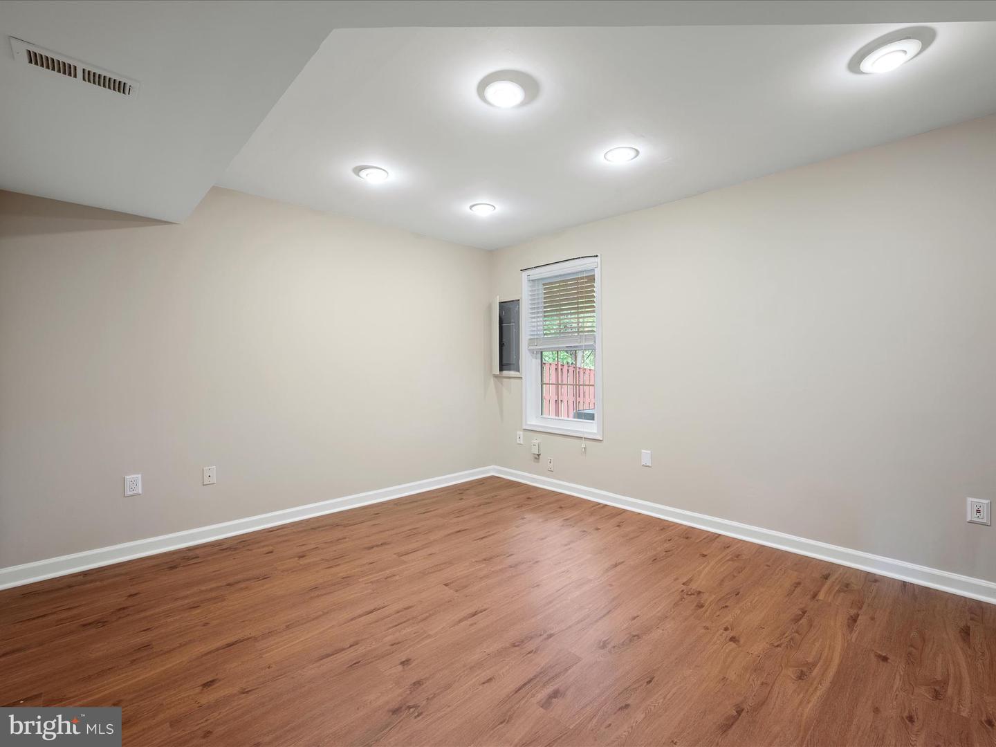 20760 APOLLO TER, ASHBURN, Virginia 20147, 3 Bedrooms Bedrooms, ,3 BathroomsBathrooms,Residential,For sale,20760 APOLLO TER,VALO2094676 MLS # VALO2094676