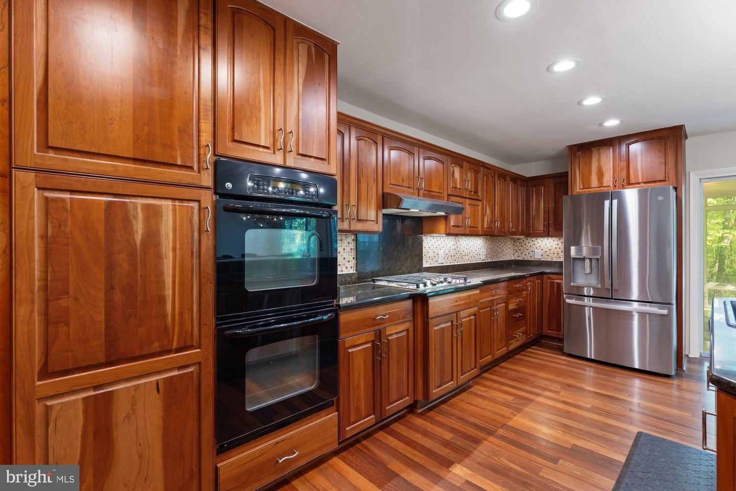 8715 LITWALTON CT, VIENNA, Virginia 22182, 5 Bedrooms Bedrooms, ,3 BathroomsBathrooms,Residential,For sale,8715 LITWALTON CT,VAFX2236410 MLS # VAFX2236410