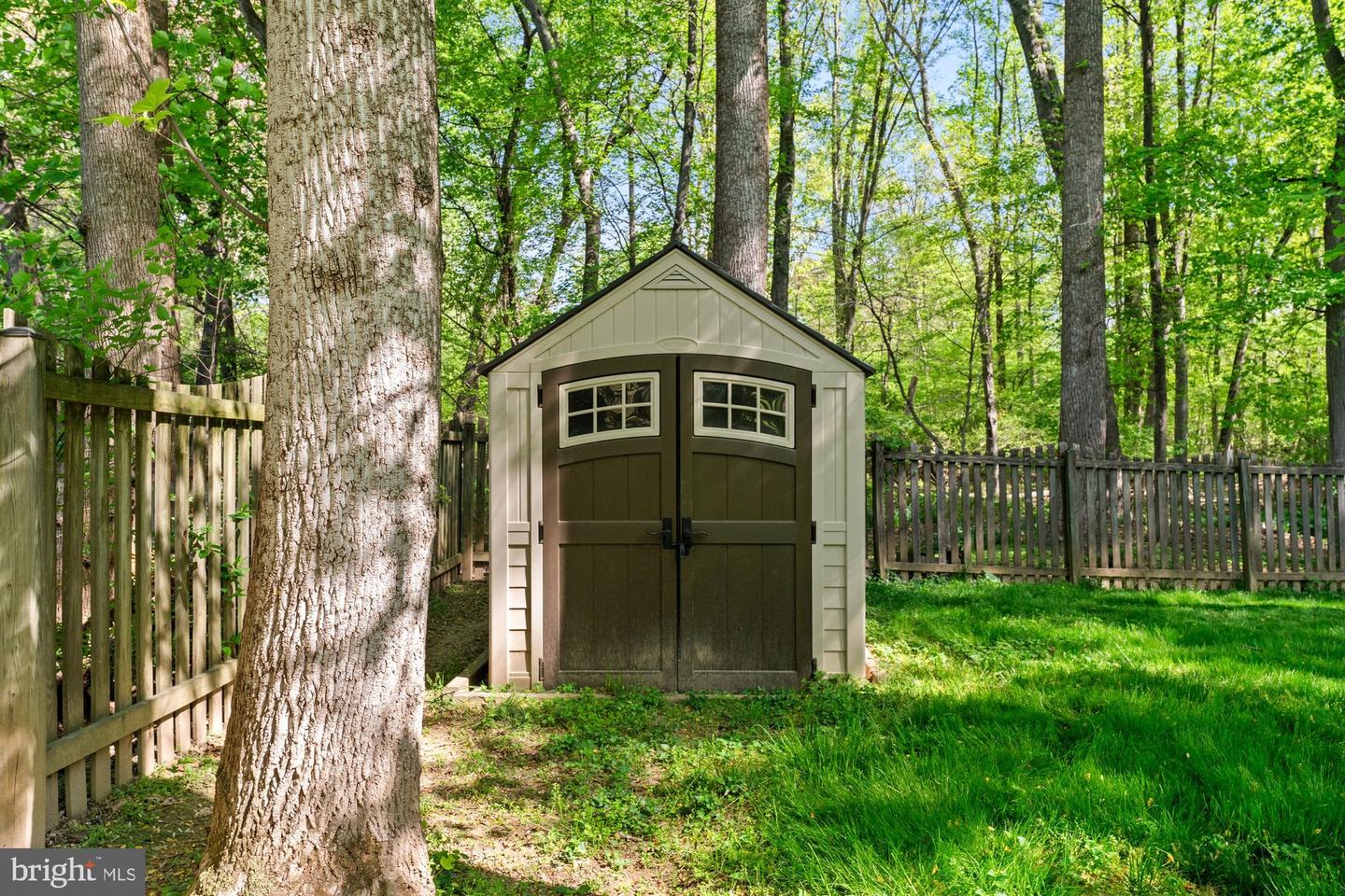 8715 LITWALTON CT, VIENNA, Virginia 22182, 5 Bedrooms Bedrooms, ,3 BathroomsBathrooms,Residential,For sale,8715 LITWALTON CT,VAFX2236410 MLS # VAFX2236410