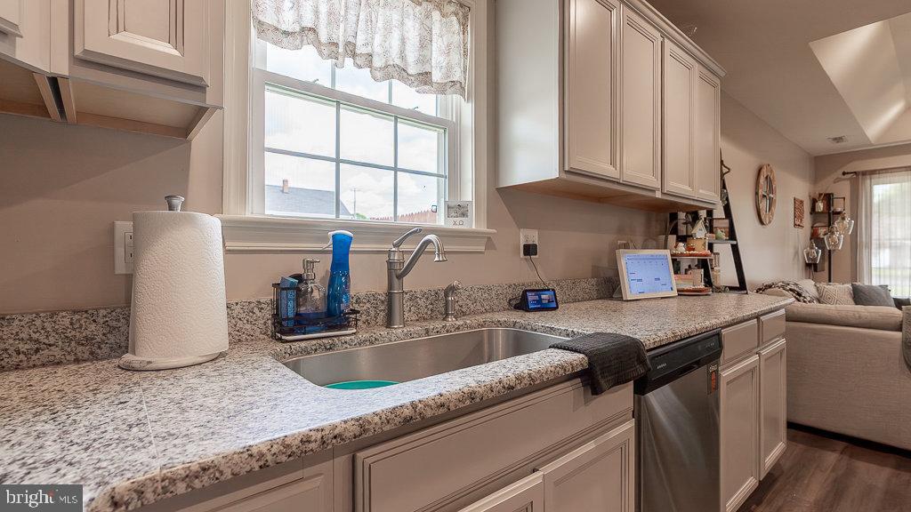9 ANTIOCH RD, LURAY, Virginia 22835, 3 Bedrooms Bedrooms, ,2 BathroomsBathrooms,Residential,For sale,9 ANTIOCH RD,VAPA2004838 MLS # VAPA2004838