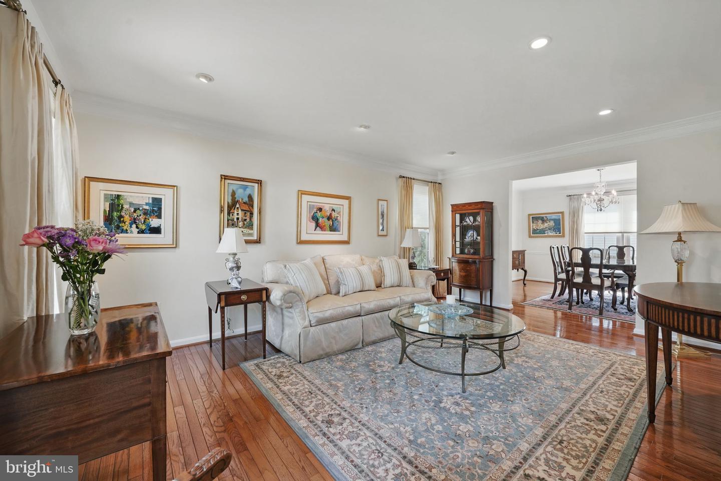 13461 POINT PLEASANT DR, CHANTILLY, Virginia 20151, 5 Bedrooms Bedrooms, ,3 BathroomsBathrooms,Residential,For sale,13461 POINT PLEASANT DR,VAFX2236428 MLS # VAFX2236428