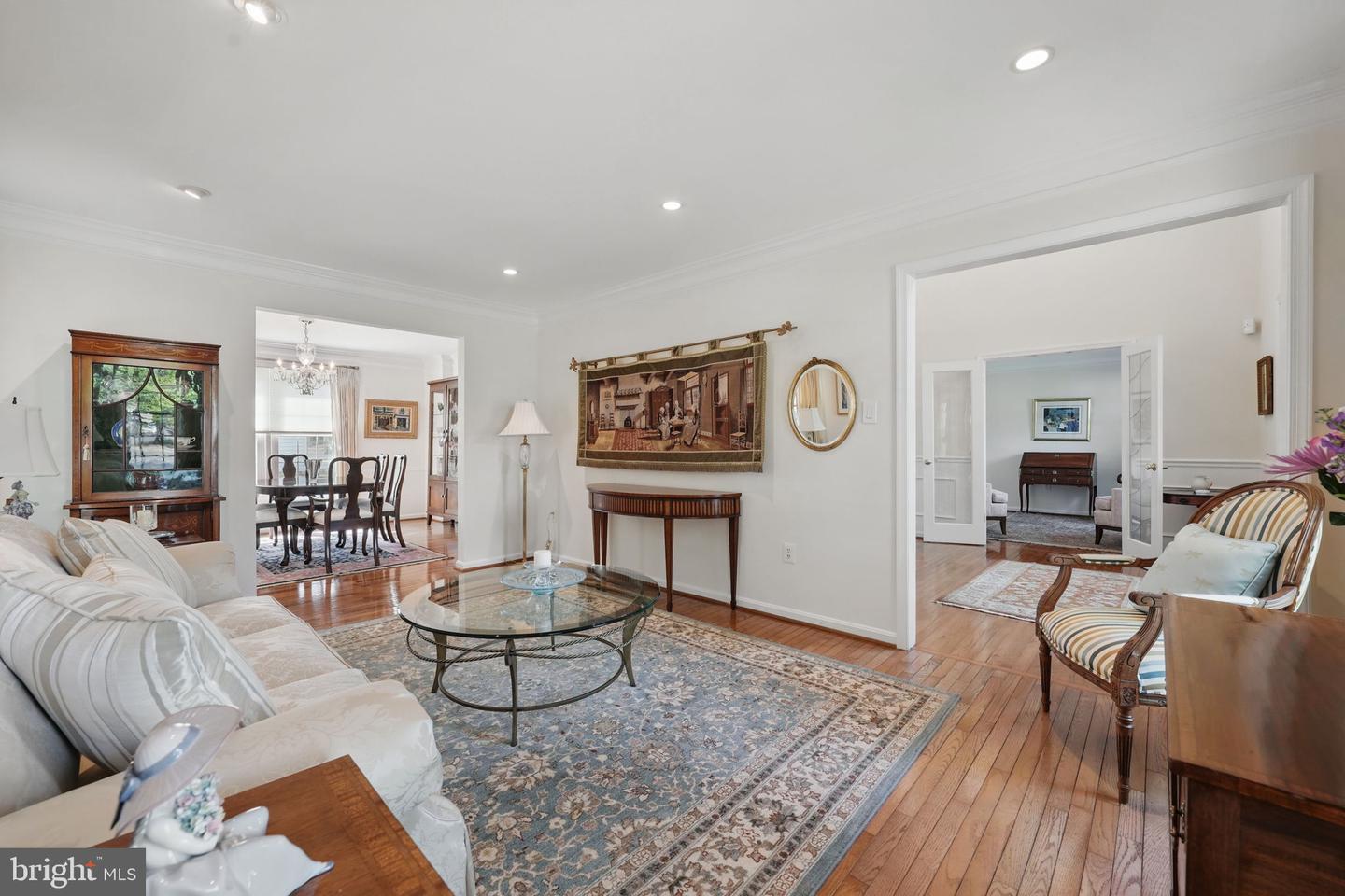 13461 POINT PLEASANT DR, CHANTILLY, Virginia 20151, 5 Bedrooms Bedrooms, ,3 BathroomsBathrooms,Residential,For sale,13461 POINT PLEASANT DR,VAFX2236428 MLS # VAFX2236428