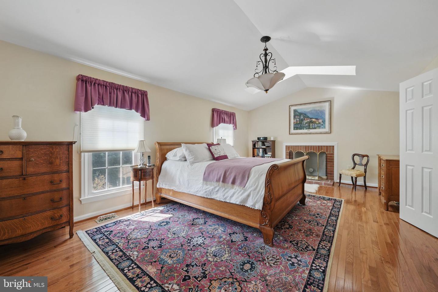 13461 POINT PLEASANT DR, CHANTILLY, Virginia 20151, 5 Bedrooms Bedrooms, ,3 BathroomsBathrooms,Residential,For sale,13461 POINT PLEASANT DR,VAFX2236428 MLS # VAFX2236428