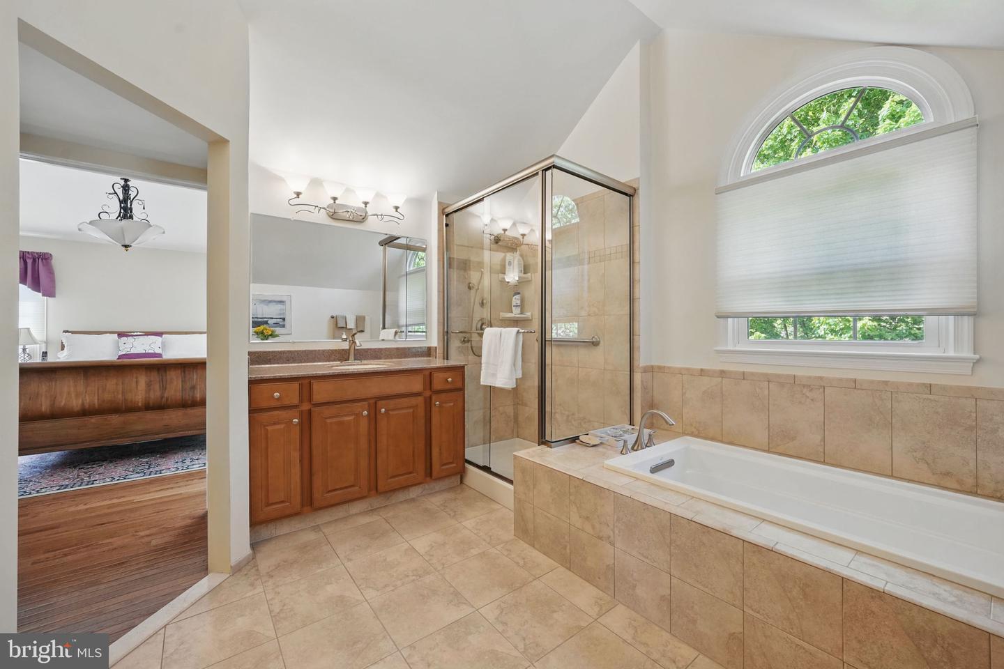 13461 POINT PLEASANT DR, CHANTILLY, Virginia 20151, 5 Bedrooms Bedrooms, ,3 BathroomsBathrooms,Residential,For sale,13461 POINT PLEASANT DR,VAFX2236428 MLS # VAFX2236428