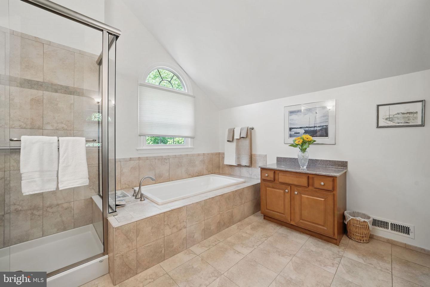 13461 POINT PLEASANT DR, CHANTILLY, Virginia 20151, 5 Bedrooms Bedrooms, ,3 BathroomsBathrooms,Residential,For sale,13461 POINT PLEASANT DR,VAFX2236428 MLS # VAFX2236428
