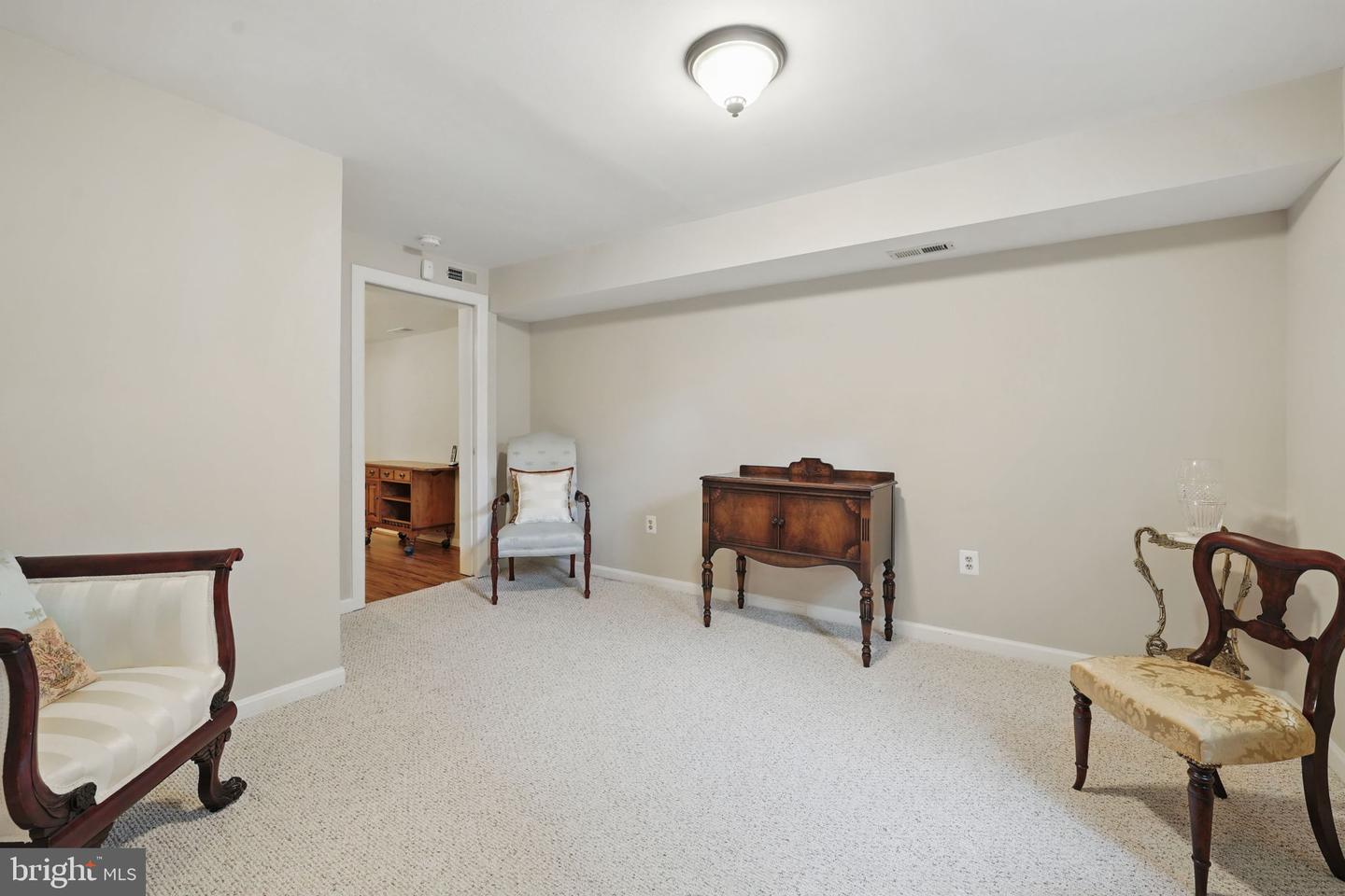 13461 POINT PLEASANT DR, CHANTILLY, Virginia 20151, 5 Bedrooms Bedrooms, ,3 BathroomsBathrooms,Residential,For sale,13461 POINT PLEASANT DR,VAFX2236428 MLS # VAFX2236428