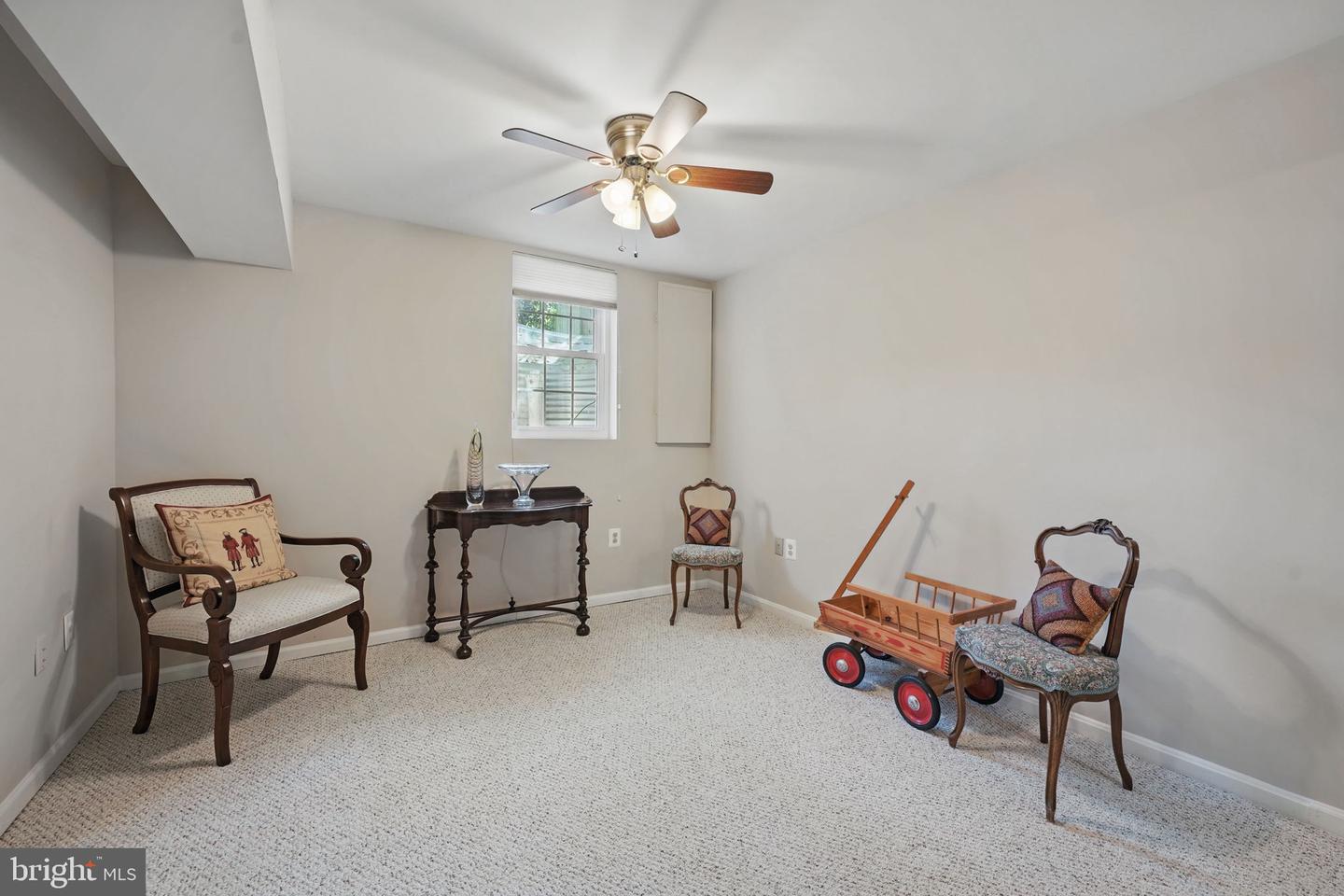 13461 POINT PLEASANT DR, CHANTILLY, Virginia 20151, 5 Bedrooms Bedrooms, ,3 BathroomsBathrooms,Residential,For sale,13461 POINT PLEASANT DR,VAFX2236428 MLS # VAFX2236428